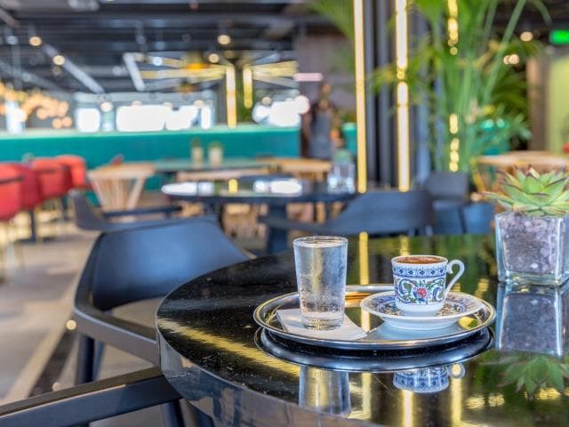 Özlenir Restaurant — proje görseli 2